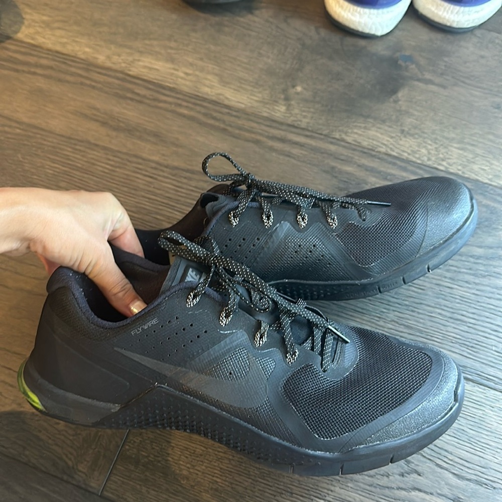 Men’s Nike Training Lift Run Jump Cut Black Running Shoes